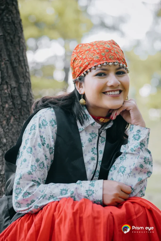 Traditional Pahadi Pre-Wedding bride wearing authentic Garhwali attire in a forest setting in Uttarakhand
