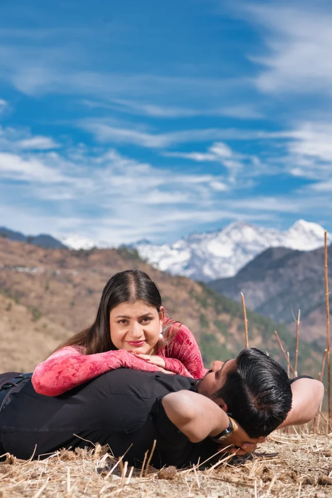 Pre-wedding shoot couple portrait with Himalayan mountain views in Uttarakhand