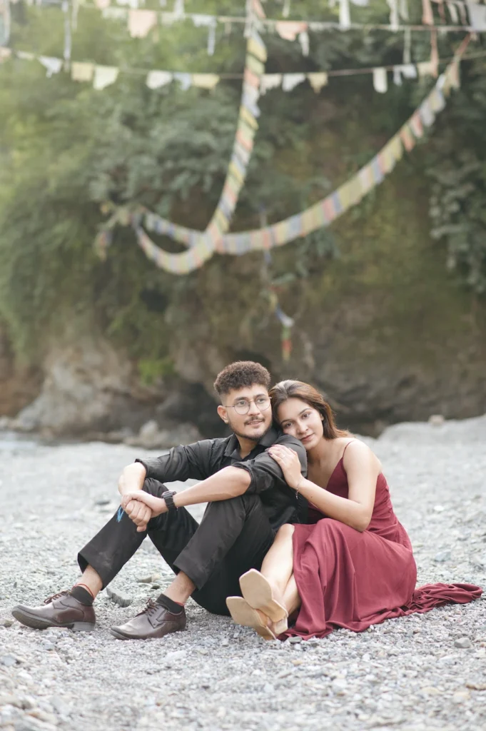 Riverside couple session captured during the best time for pre-wedding shoot in Dehradun