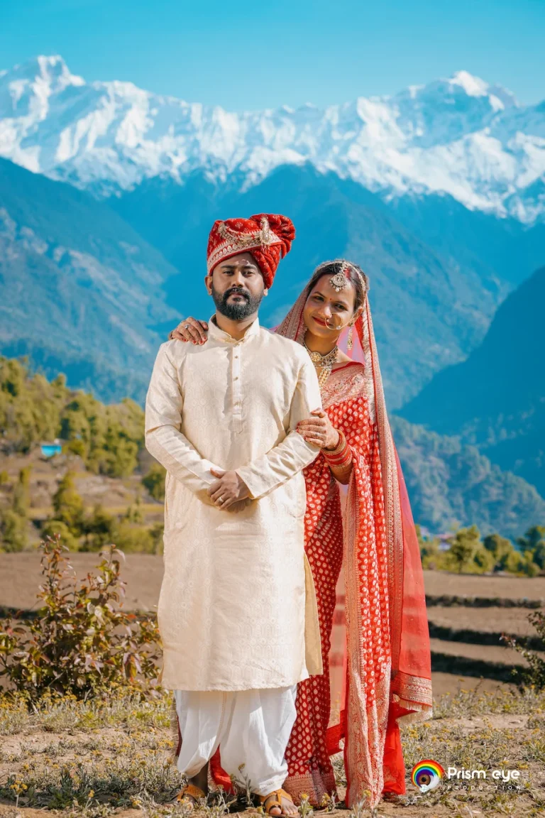 bride-groom-standing-with-himalayan-backdrop