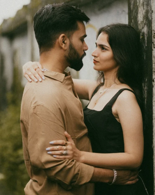 Candid Couple Dehradun Natural Moment